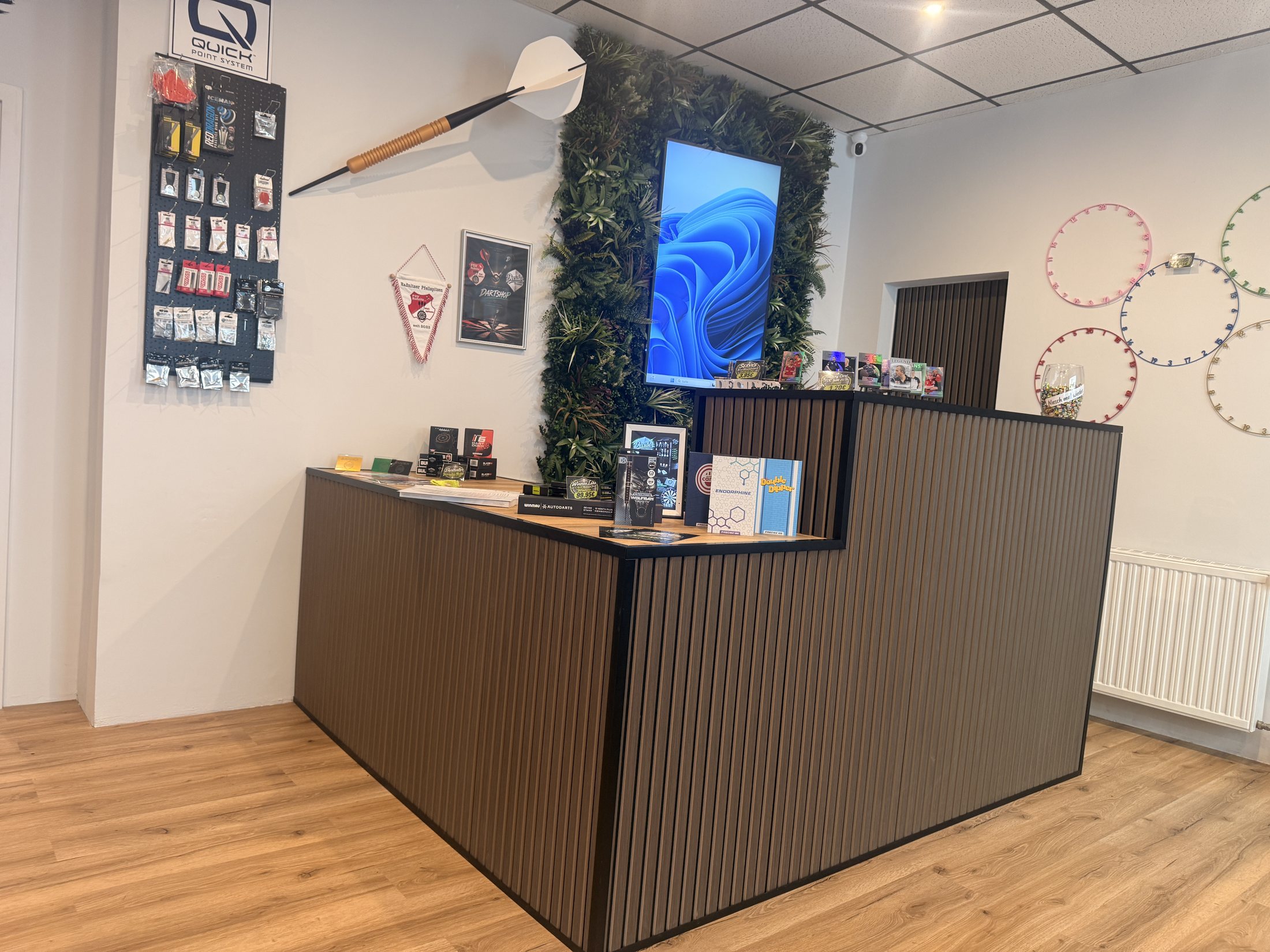 Kassenbereich im Decider Dartshop